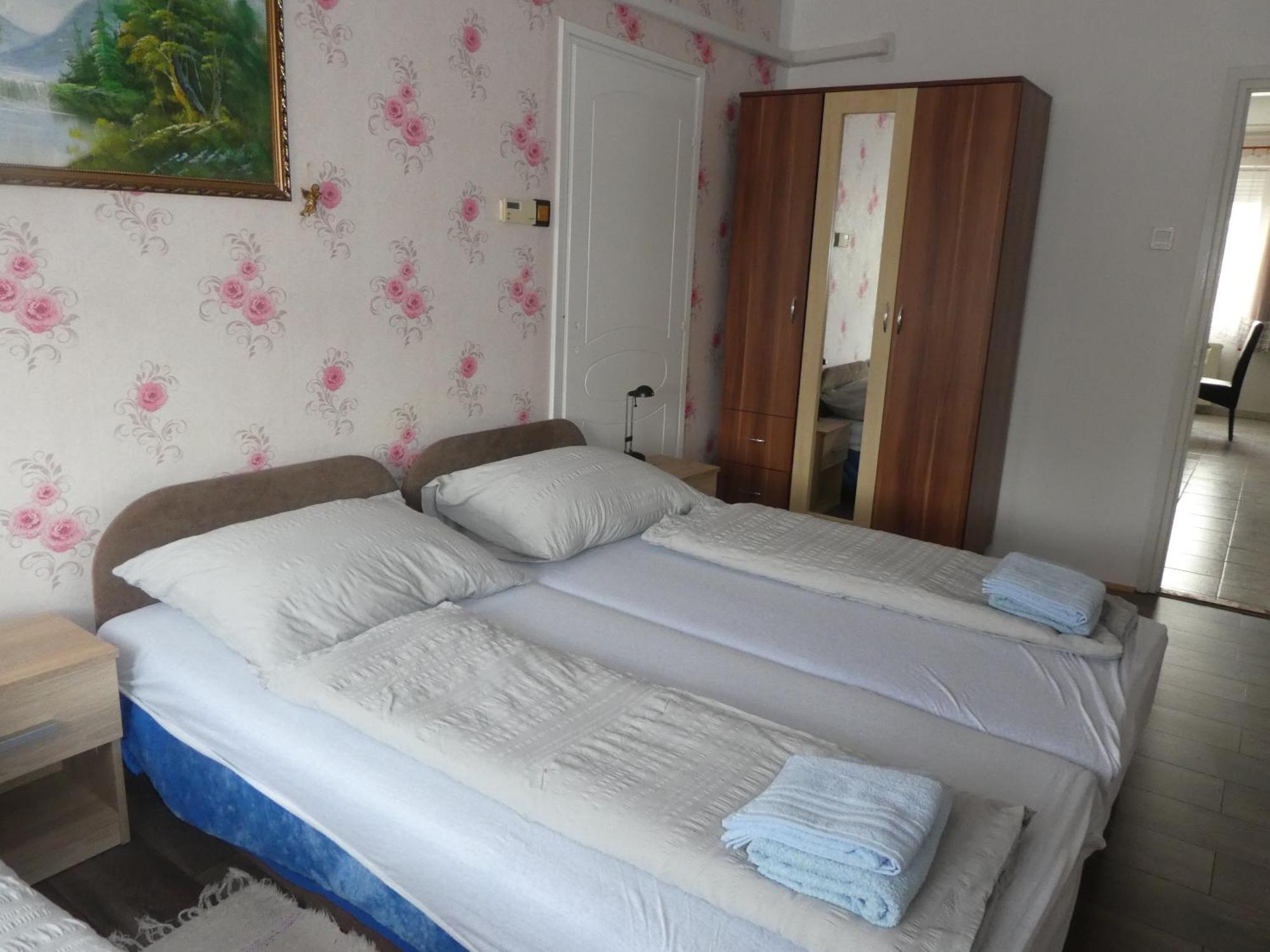 Halasi Szallashely Apartamento Hajdúszoboszló Exterior foto
